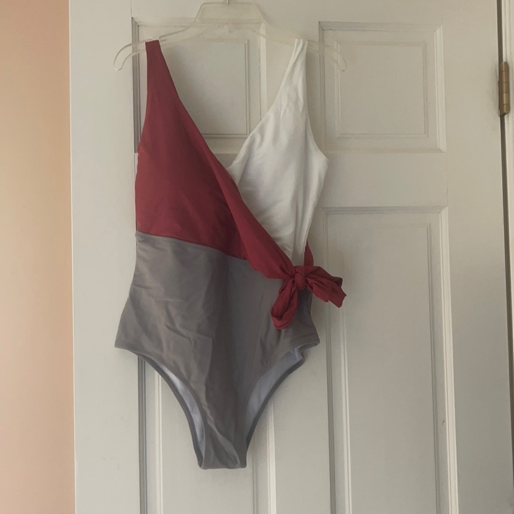 Bathing suit